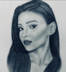 رسم واقعي بالرصاص والفحم